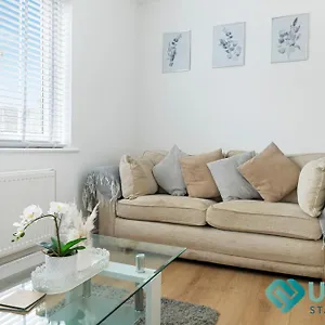 Luxury 3br House - Hot Tub - Near Castle, Qmc - Centre & Trent Bridge - Free Parking - Sleeps 6 Nottingham